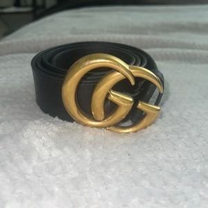 GUCCI DOUBLE G MARMONT LEATHER BELT